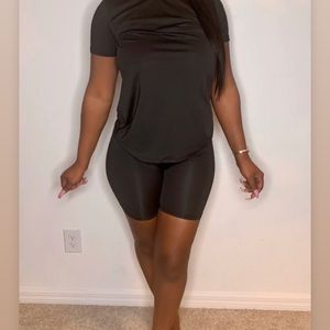 Basic cotton set comes with top and bottoms